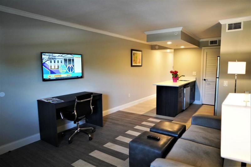 Hawthorn Suites By Wyndham Kissimmee Gateway Eksteriør bilde