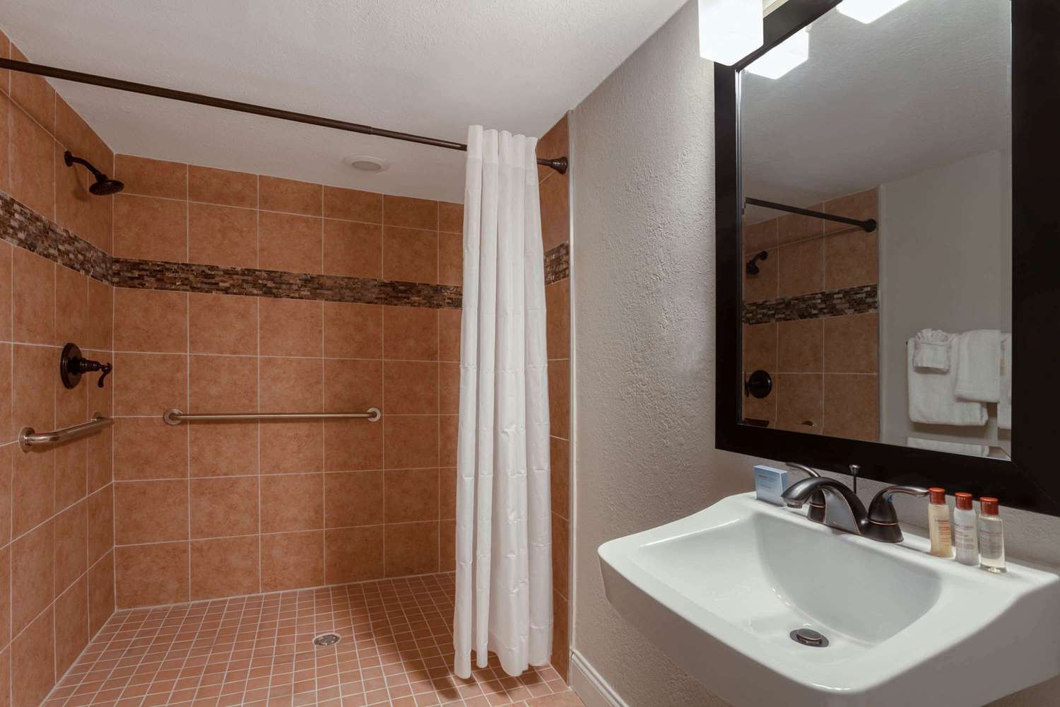 Hawthorn Suites By Wyndham Kissimmee Gateway Eksteriør bilde